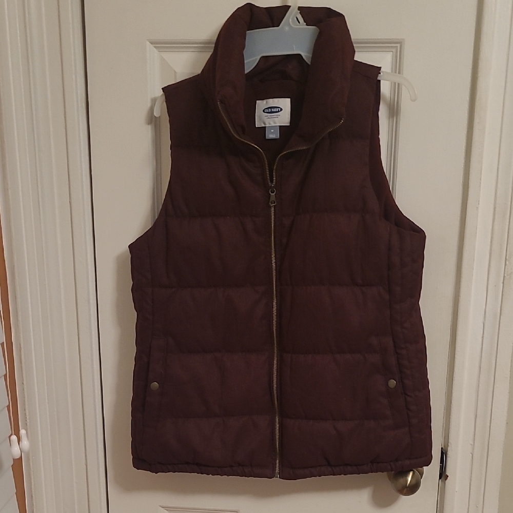 Old Navy Women's Quilted Vest - Deep Brown/Maroon